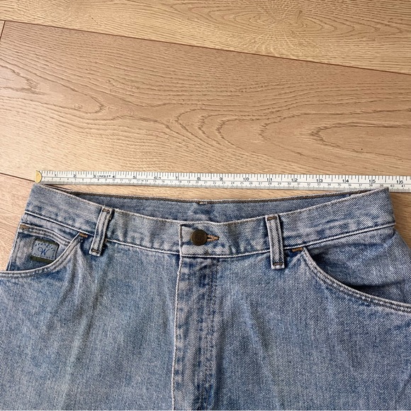 Vintage “Wrangler for Women” jeans size 14x29 - Made in the USA. - Picture 7 of 10